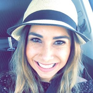 Meet your Posher, Brittany